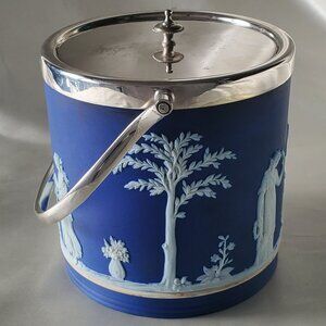 Antique Wedgwood Biscuit or Ice Barrel - Blue & White Jasperware